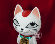 Turbo Lifesize Lucky Cat Figure | DDD