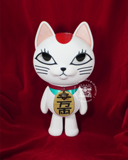 Turbo Lifesize Lucky Cat Figure | DDD